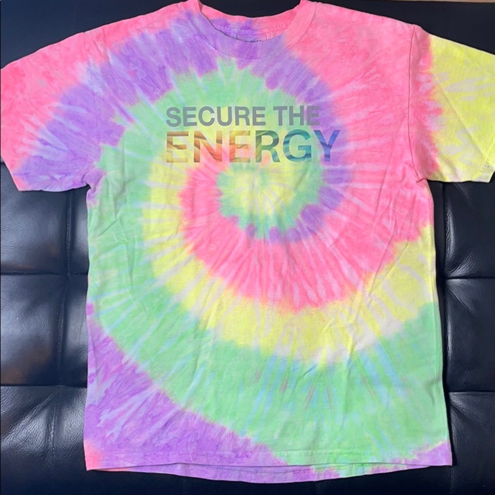 ⭐️ FREE w/ any two item bundle⚡️Illumina “Secure the Energy“ Tie Dye med t-shirt